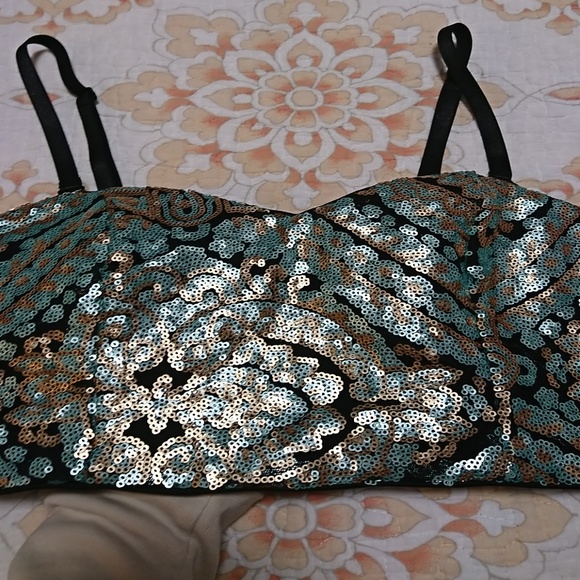 Forever 21 Crop Bustier Black Gold Sequins Shiny - Picture 2 of 5